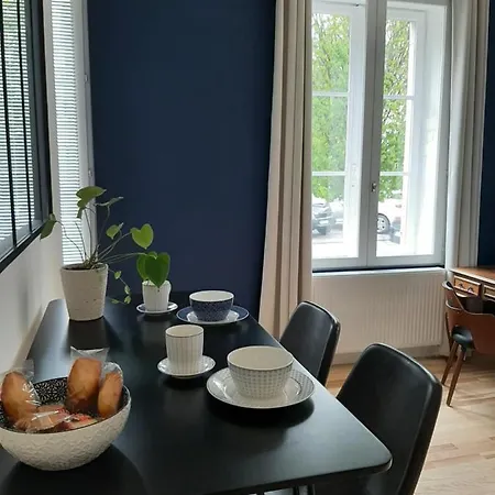 La De Maître Du Boulevard Thiers, Entrée Et Terrasse Privatives