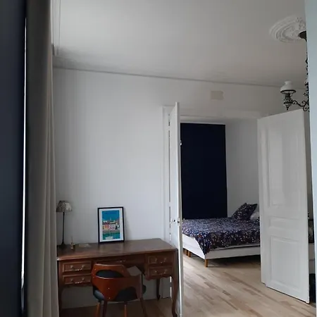 Yves Klein - Proche Gare Et Centre-ville- Entree Privee Pansiyon Remiremont