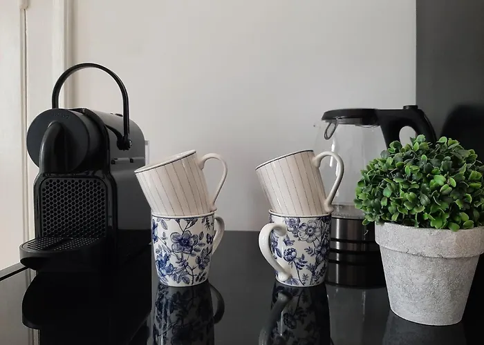 Yves Klein - Proche Gare Et Centre-ville- Entree Privee Kwatera prywatna